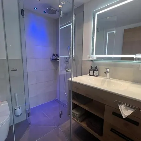 4br Penthouse In Luis- If You Want To Book, Please Contact On Wh-ats-app - 0034-605-434-371 !!!! Appartamento *