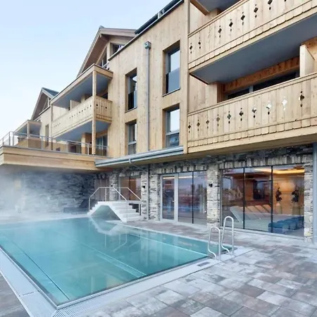 Appartamento 4br Penthouse In Luis- If You Want To Book, Please Contact On Wh-ats-app - 0034-605-434-371 !!!! Kaprun